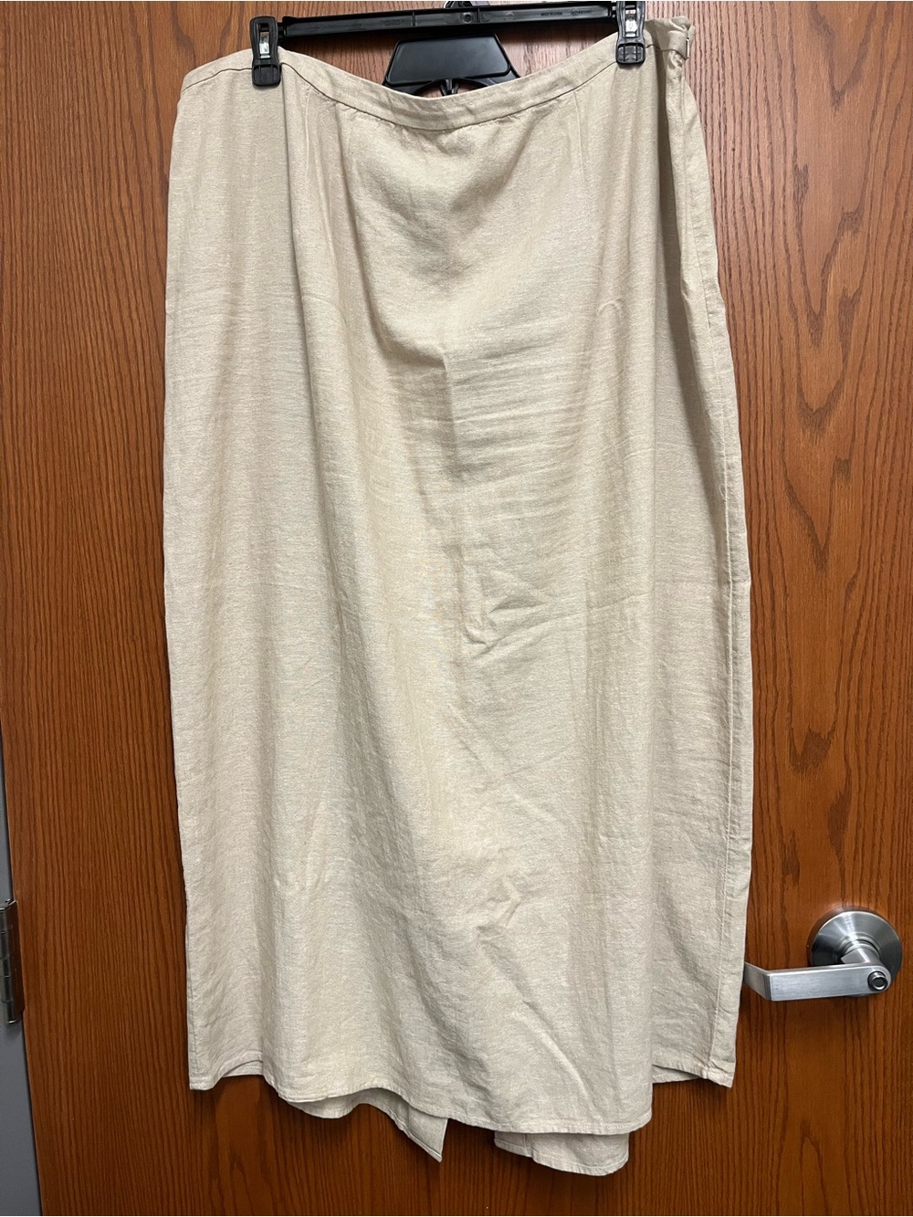 Beige Old Navy linen blend maxi skirt in xxl